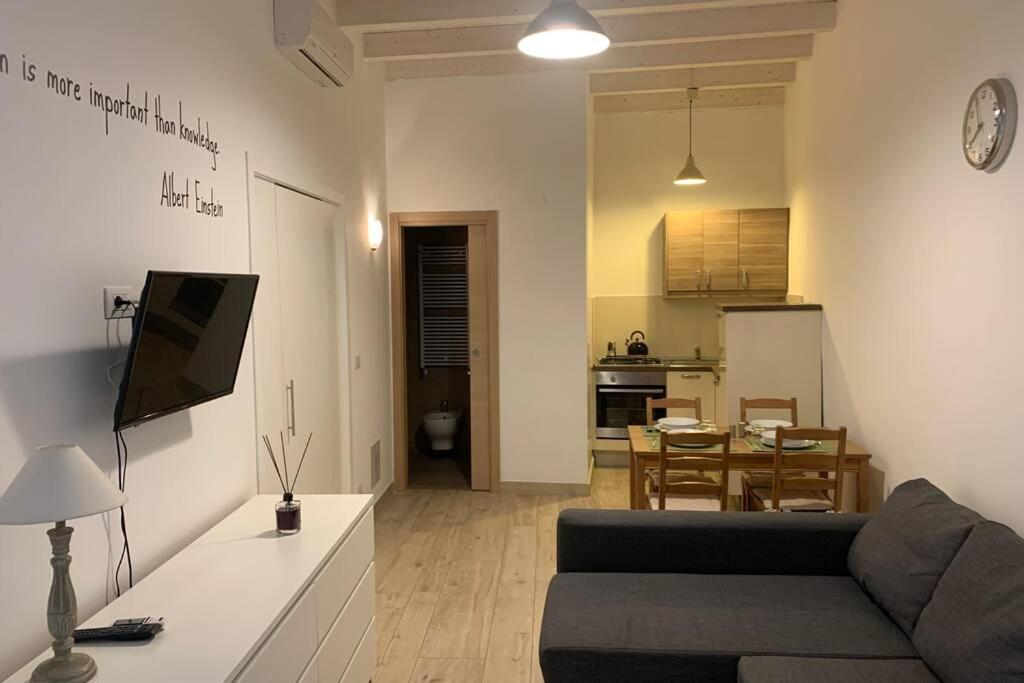 Апартаменты Casa Morola Monolocale Трани Экстерьер фото